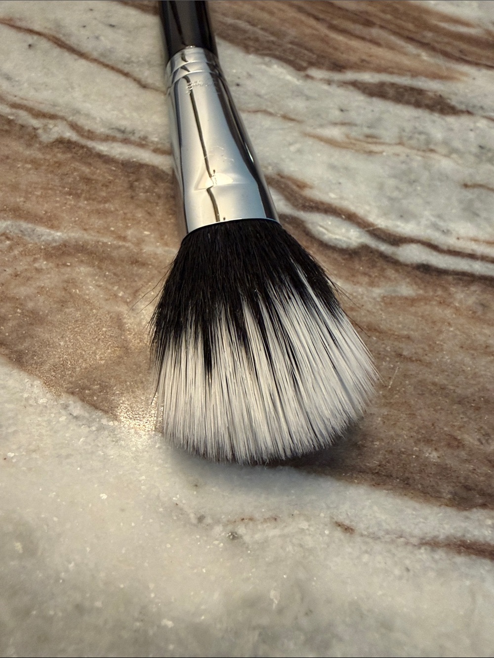 Sigma Beauty Duo Fibre Powder/Blush Brush F15 - Black - Picture 2 of 3